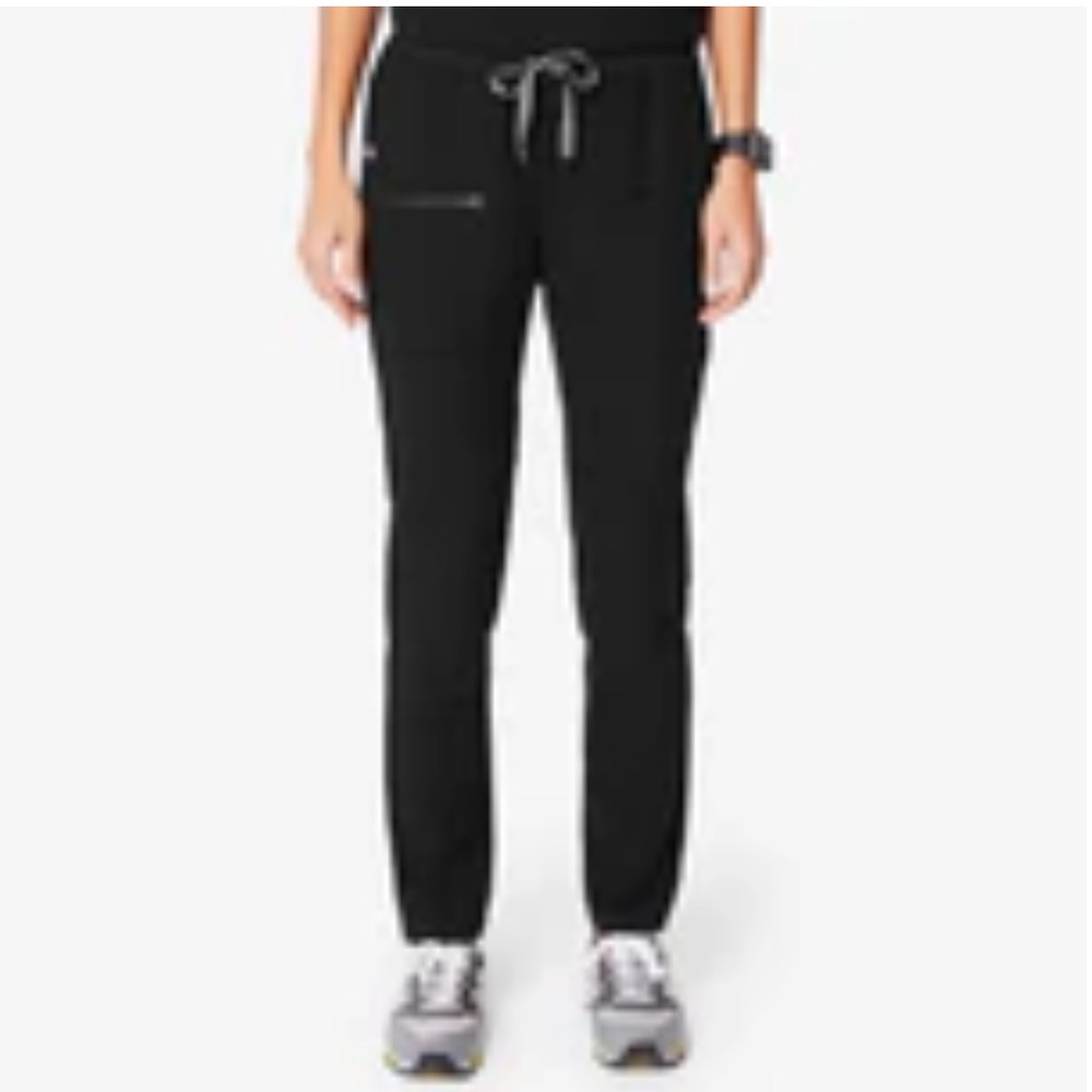 Figs scrubs pants YONA in black size SMALL